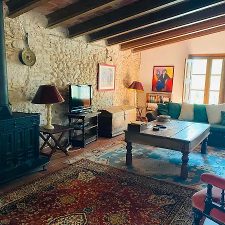 Casa Margo - Casa Rural * Gerona